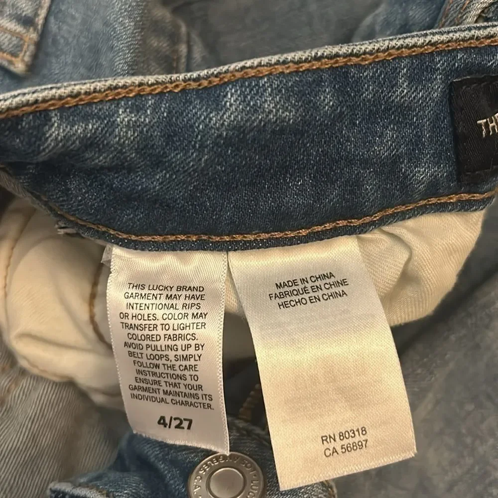 Lucky Brand Jean shorts 4/27    D - Picture 4 of 11